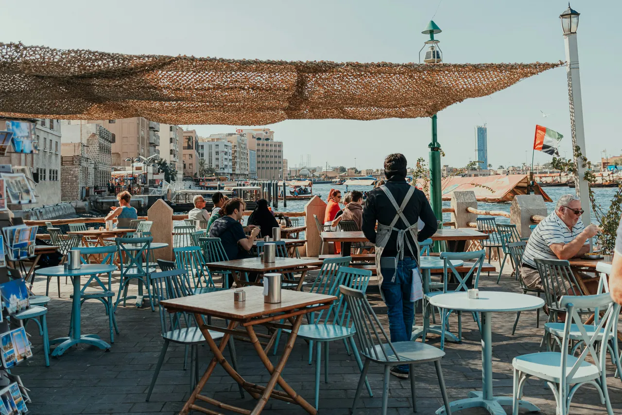 Voyage et vacances : vérifier l'hygiène d'un restaurant que vous ne connaissez pas
